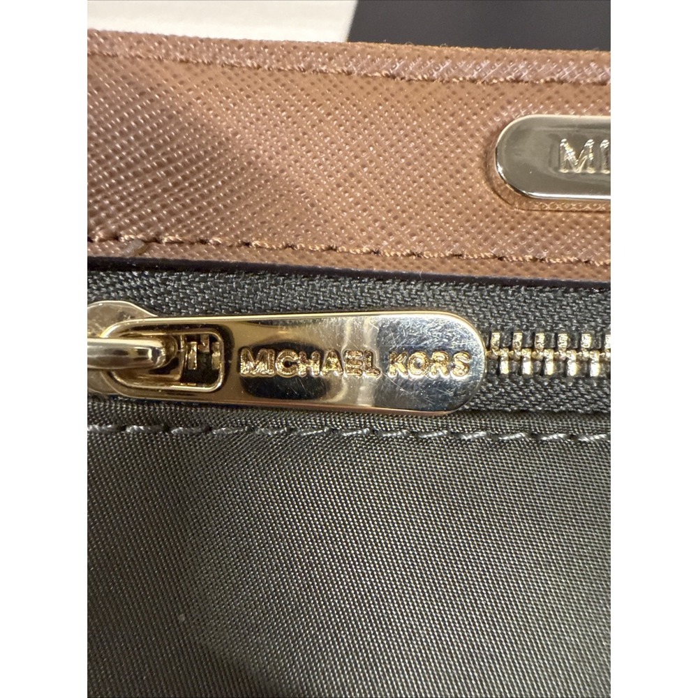 Michael Kors Monogram Jet Set Zip Around Wallet Green Brown 4x8 Canvas & Leather - Picture 8 of 8